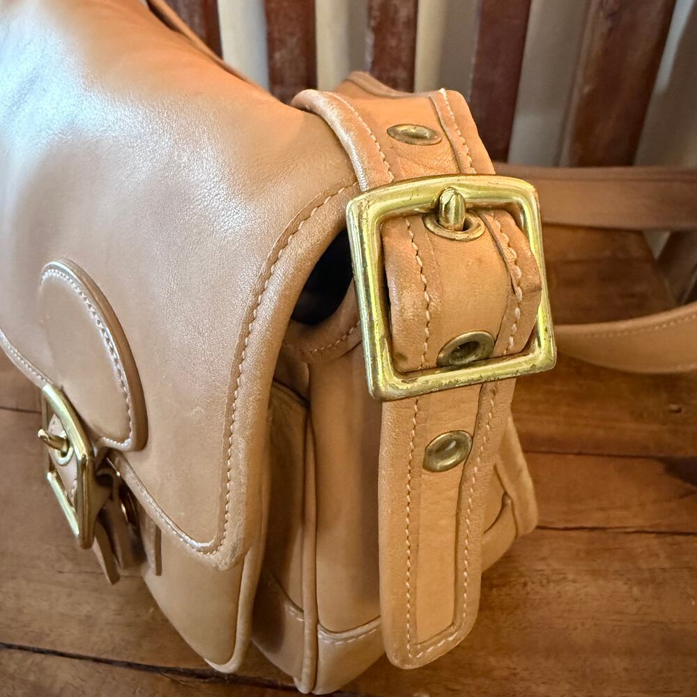 Vintage Coach Legacy Small Field Bag 9128 Tan Leather Crossbody Rare 2001 - Picture 10 of 16